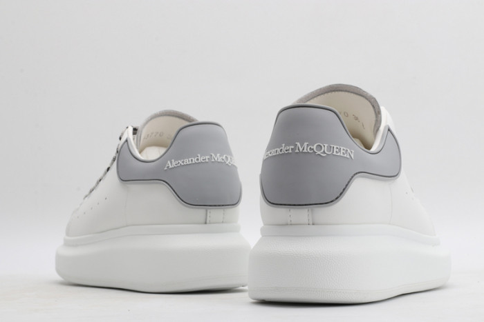 a1exa*der Mcqv*en sole sneakers