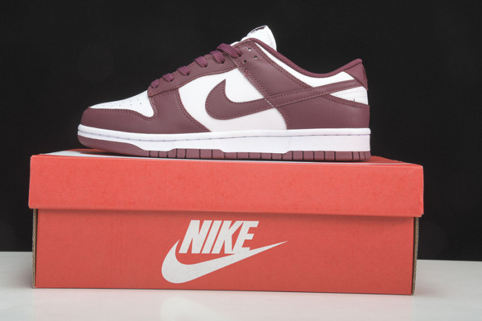 Nike Dunk Low Bordeaux DD1503-108