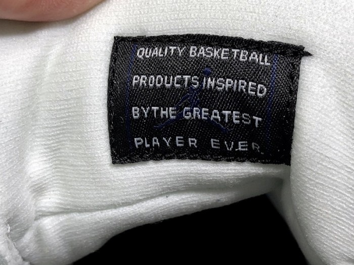 Jordan 11 Retro Low Snake Navy (2019) - CD6846-102