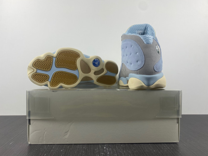 SOLEFLY X AIR JORDAN 13 DX5763-100