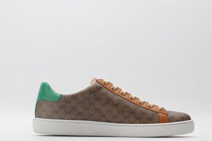 GC ACE EMBROIDERED LOW-TOP SNEAKER GC-19