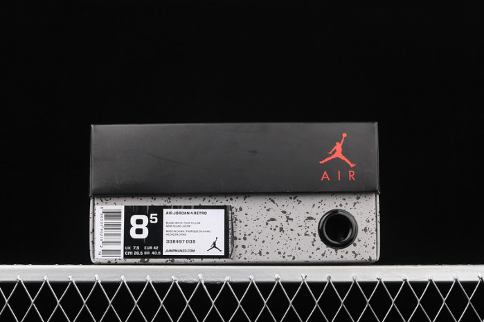 AIR JORDAN 4 RETRO THUNDER (2012) 308497-008