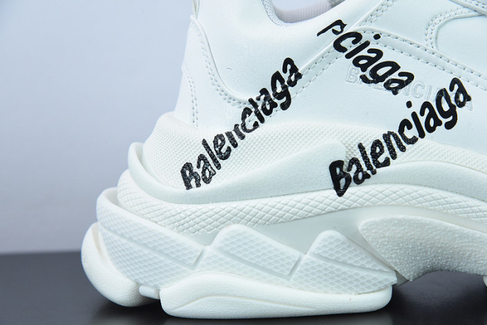 BL TRIPLE S TRAINERS