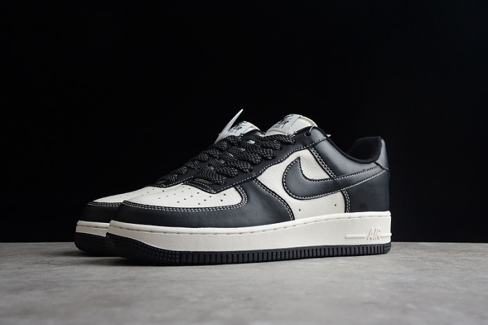 NIKE Air Force 1 MN5696-896