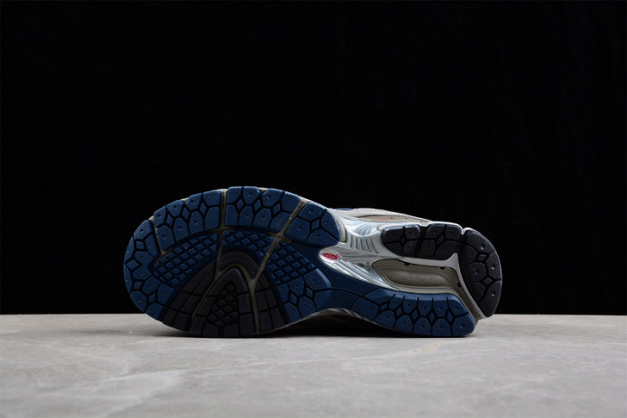 new Ba1an*e 2002r grey brown pouch - m2002rva