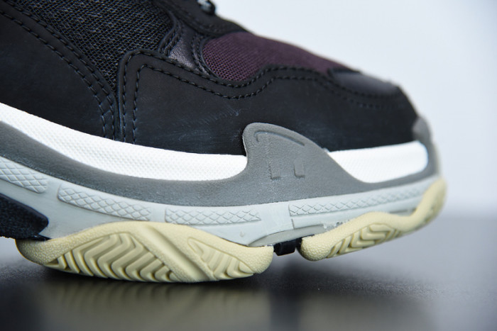 BL TRIPLE S TRAINERS