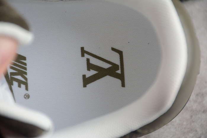 LV X NIKE AIR FORCE SNEAKER LD0251