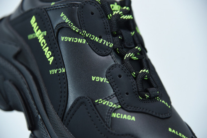 BL TRIPLE S TRAINERS