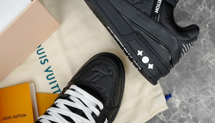 LVT SNEAKERS LOW L&V-02