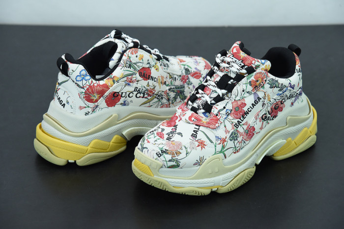 BL TRIPLE S TRAINERS