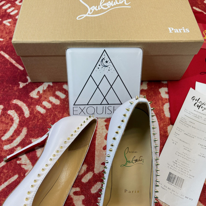 Ch**an louboutin heel