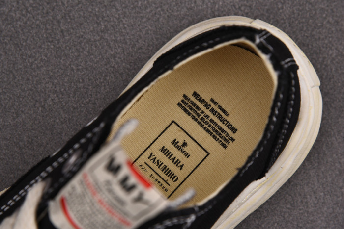 Ma*s*n mihara yasuhiro sneaker mmy-42