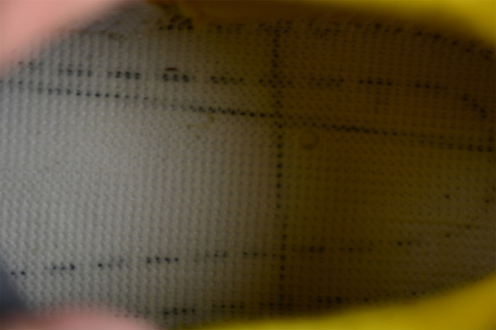 Air Jordan 4 Retro "Lightning" CT8527-700