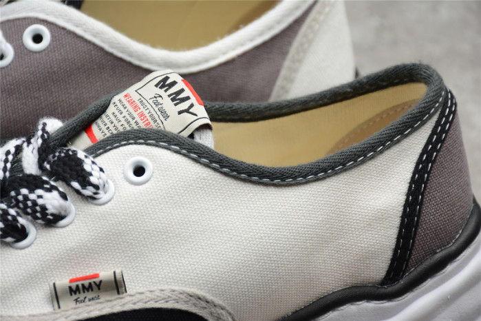 Ma*s*n mihara yasuhiro sneaker ao2fw707