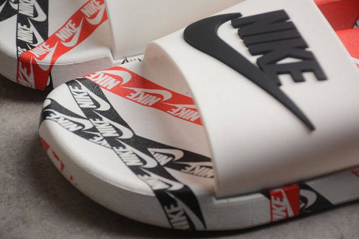 NIKE VICTORI ONE SLIDE NK-3