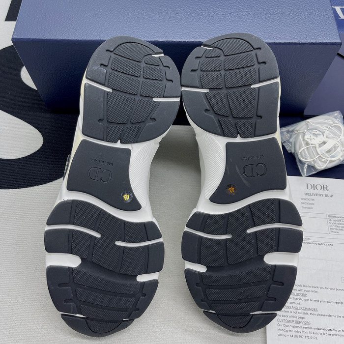 DR B22 TRAINER SNEAKER