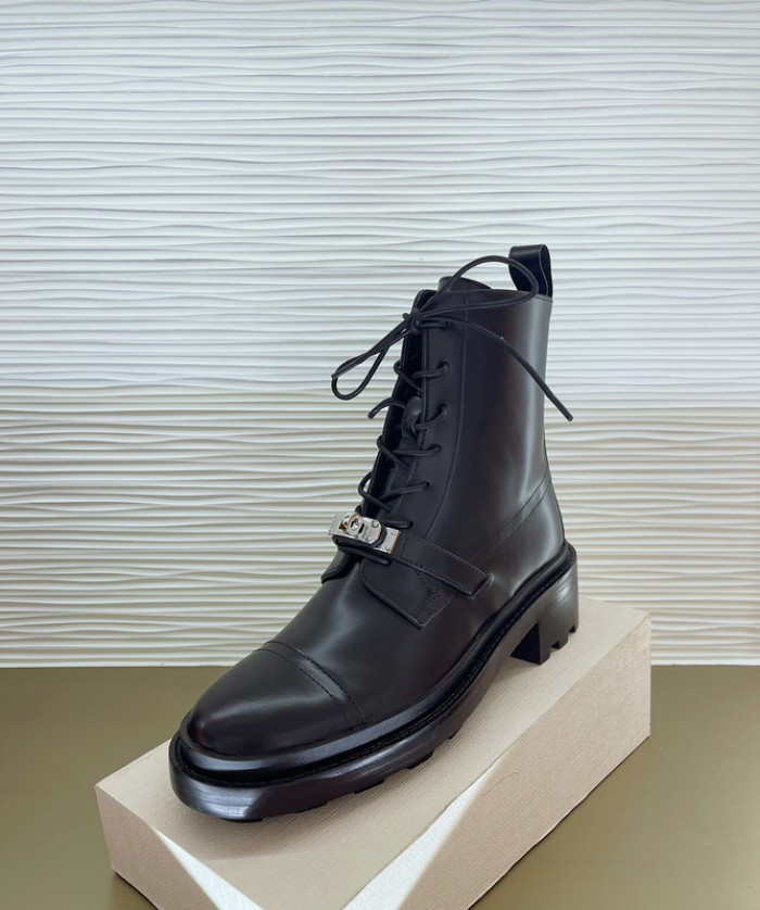 H**mes boots
