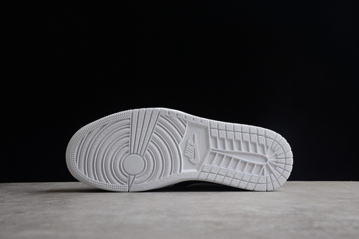 WMNS AIR JORDAN 1 LOW 