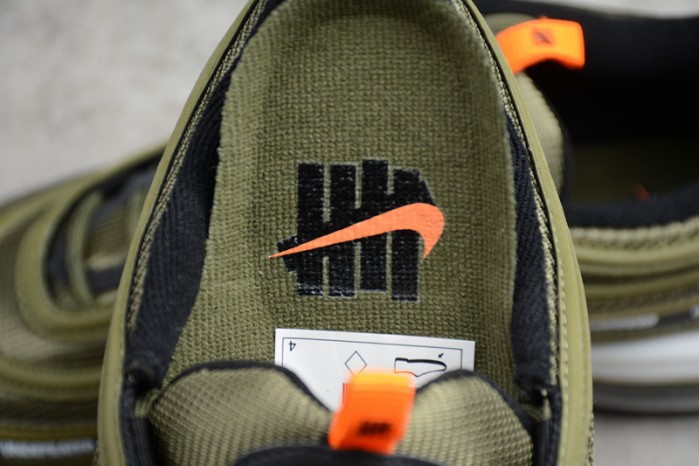 nike mens AIR MAX 97 OG/UNDFTD "UNDEFEATED" AJ1986-300