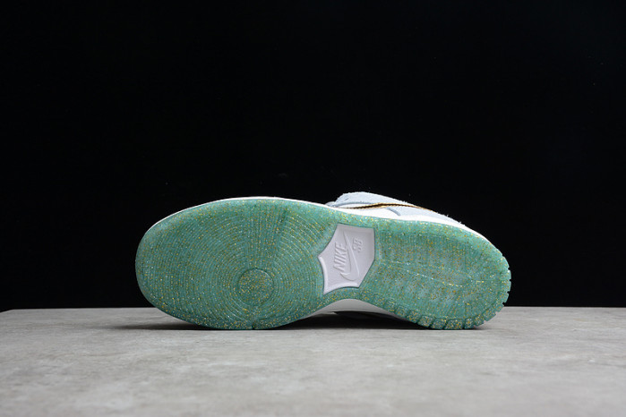 SEAN CLIVER X NIKE SB DUNK LOW DC9936-100