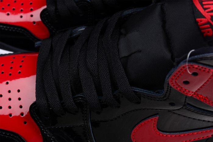 Air Jordan 1 Bred Patent Leather 555088-063