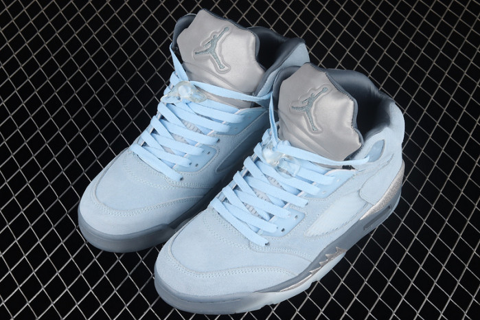 Wmns Air Jordan 5 Retro 