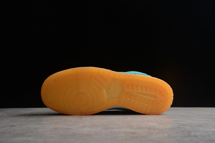 NIKE Dunk SB Low white Green DV2190-100