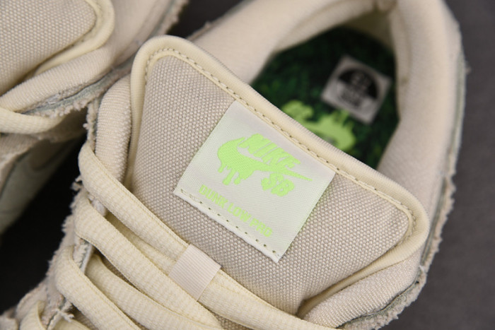 Dunk Low SB 