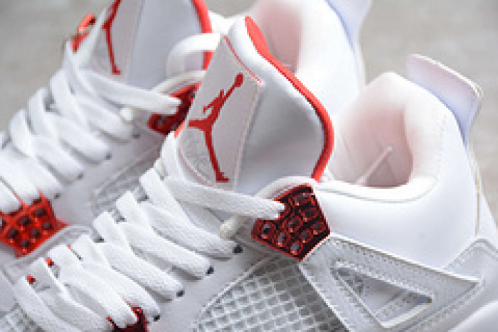 Air Jordan 4 “University Red” CT8527-112