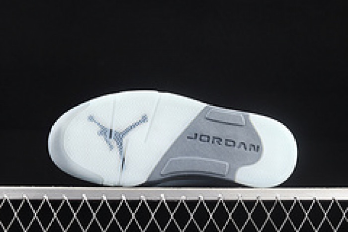 Wmns Air Jordan 5 Retro 