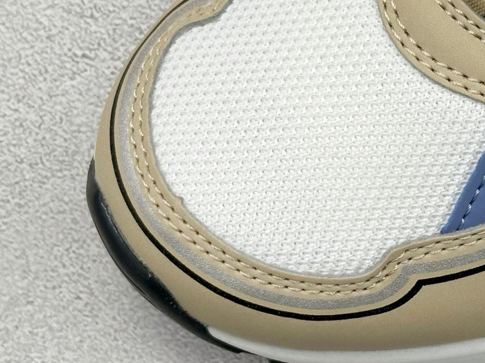 DR B30 TRAINER SNEAKER DR-156