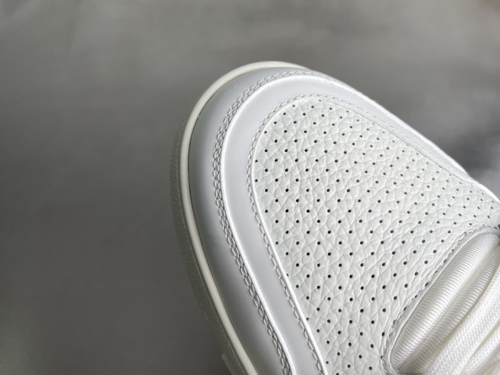 l0vis Vvtt0n lv trainer lvt-228