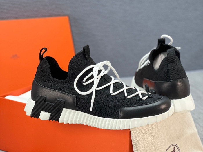 H**me5 sneaker hms011